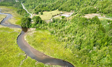 Amplio Terreno en San Juan de Chadmo, Quellón / Chiloé