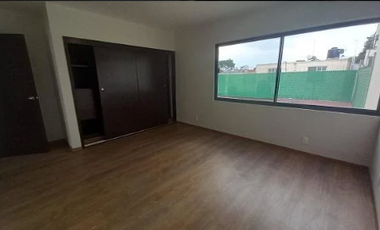 Casa en venta, totalmente remodelada, Hacienda de Echegaray