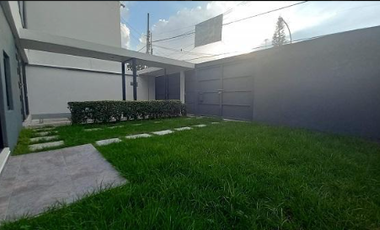 Casa en venta, totalmente remodelada, Hacienda de Echegaray