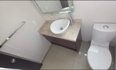 Casa en venta, totalmente remodelada, Hacienda de Echegaray