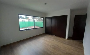 Casa en venta, totalmente remodelada, Hacienda de Echegaray