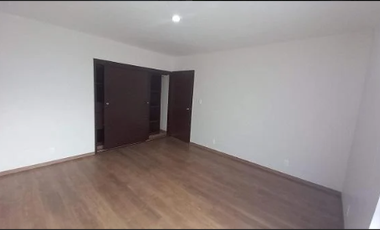 Casa en venta, totalmente remodelada, Hacienda de Echegaray
