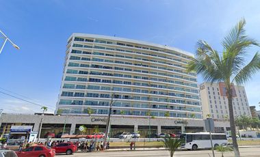 VENTA DE AMPLIO DPTO EN AV. FRANCISCO MEDINA, COL. ZONA HOTELERA, JALISCO