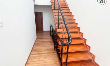 SOLÍS VENDE MODERNA CASA CERCA DEL COLEGIO DAVY COLLEGE, CAJAMARCA.(117)