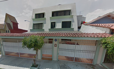 Casa en Venta. Lomas de Tejar, Xalapa-Enríquez, Veracruz. Remate Hipotecario.
