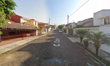 Casa en Venta. Lomas de Tejar, Xalapa-Enríquez, Veracruz. Remate Hipotecario.