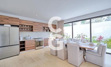 Casa en Venta en Cancún en Residencial Losantos con 3 Recámaras y Alberca