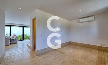 Casa en Venta en Cancún en Residencial Losantos con 3 Recámaras y Alberca