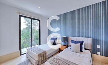 Casa en Venta en Cancún en Residencial Losantos con 3 Recámaras y Alberca