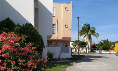 CASA EN VENTA FRACC. RES. BACARIO, TAMPICO TAMAULIPAS