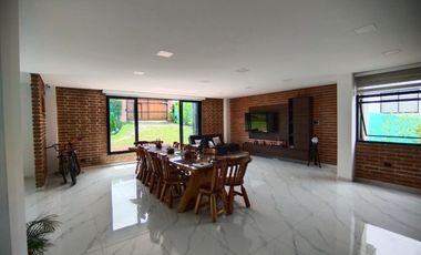 Casa Campestre amoblada en arriendo en Combia