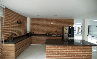 Casa Campestre amoblada en arriendo en Combia