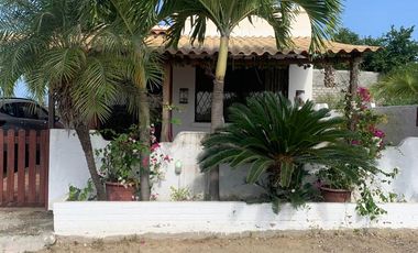 Casa en venta en sector Punta Blanca Santa Elena