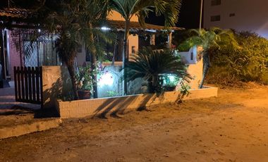 Casa en venta en sector Punta Blanca Santa Elena