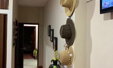 Casa en venta en sector Punta Blanca Santa Elena