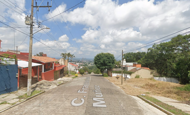 Casa en Venta. Lomas Las Margaritas, Lomas Verdes, Xalapa-Enríquez, Veracruz. Remate Hipotecario.
