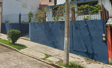 Casa en Venta. Lomas Las Margaritas, Lomas Verdes, Xalapa-Enríquez, Veracruz. Remate Hipotecario.