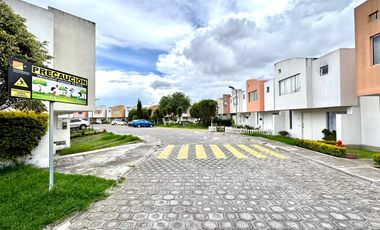 VENDO CASA EN CALDERÓN, A POCOS METROS DEL ISM