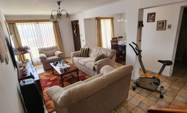 Se vende casa en Avenida El Santo, La Serena
