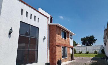 CASA EN VENTA EN METEPEC