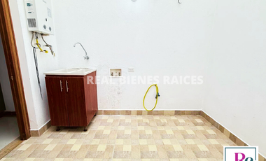 ¡Se vende hermosa casa en unidad abierta!