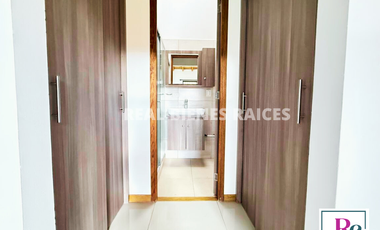 ¡Se vende hermosa casa en unidad abierta!