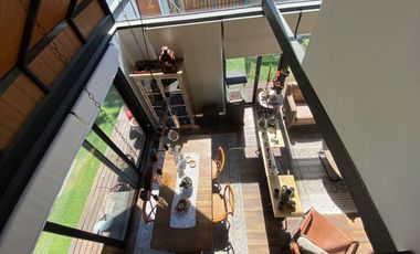 Oportunidad Única.Moderna Casa Remodelada, Buena Conección