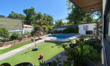 Oportunidad Única.Moderna Casa Remodelada, Buena Conección