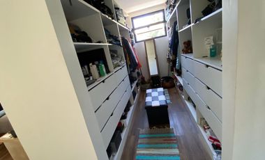 Oportunidad Única.Moderna Casa Remodelada, Buena Conección