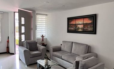 ESPECTACULAR CASA EN CONJUNTO CERRADO