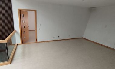 VENTA DE RESIDENCIA EN CAMPOS ELISEOS