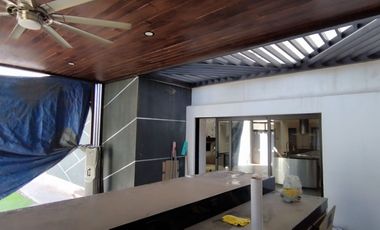 VENTA DE RESIDENCIA EN CAMPOS ELISEOS