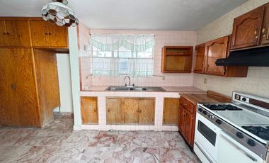 CASA EN VENTA EN AGUASCALIENTES, FRACC. DEL VALLE 1