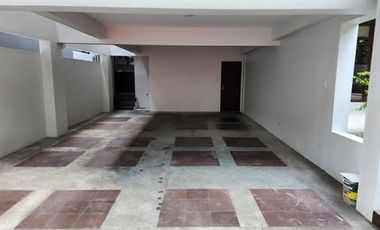 5 Bedroom House and Lot with 4 Car Garage For Rent at White Plains Quezon city