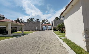 TERRENO EN VENTA UBICADO EN FRACCIONAMIENTO EL MIRADOR RESIDENCIAL, 10 MINUTOS ATLIXCO PUEBLA