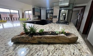 HERMOSA RESIDENCIA EN RENTA-VENTA 