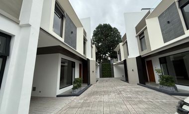 Gaha Townhouse, 5-Bedroom Townhouse for Sale, Parañaque City