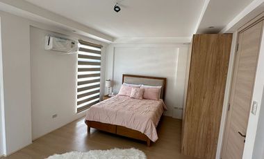 Gaha Townhouse, 5-Bedroom Townhouse for Sale, Parañaque City