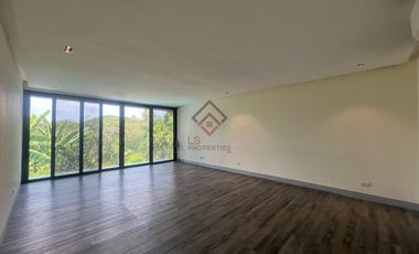 FOR RENT Modern 5BR House with Pool in Ayala Alabang Village, Muntinlupa City - RH103