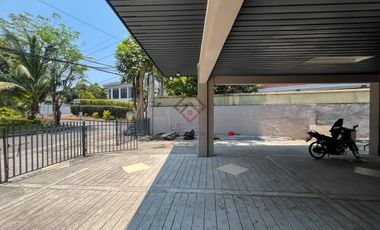 FOR RENT Modern 5BR House with Pool in Ayala Alabang Village, Muntinlupa City - RH103