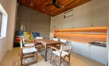 FOR SALE Modern & Automated 5BR House in White Plains, Quezon City - SH105