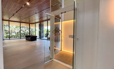 FOR SALE Modern & Automated 5BR House in White Plains, Quezon City - SH105
