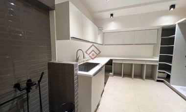 FOR SALE Modern & Automated 5BR House in White Plains, Quezon City - SH105