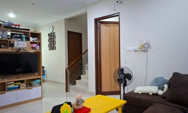 Rumah Mewah Semi Furnish di Perum Vasana Residence Condong Catur Sleman