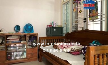 2-storey townhouse, 29.4 sq m, Petch Anan Village, near Lat Sawai Market, Rangsit-Nakhon Nayok Road, Phra Ong Chao Sai Lam Luk Ka Road, Pathum Thani