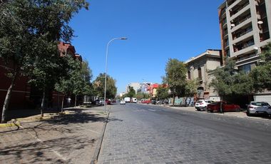 Se Arrienda Cómodo Departamento en Av. España - Santiago Centro