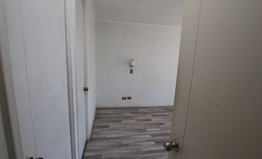 Se Arrienda Cómodo Departamento en Av. España - Santiago Centro