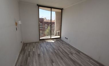 Se Arrienda Cómodo Departamento en Av. España - Santiago Centro