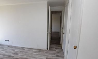 Se Arrienda Cómodo Departamento en Av. España - Santiago Centro