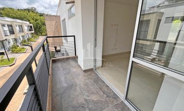 SE ARRIENDA CASA PINARES ALTO